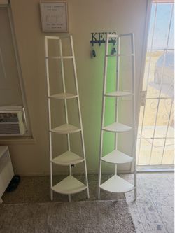 Corner Shelves