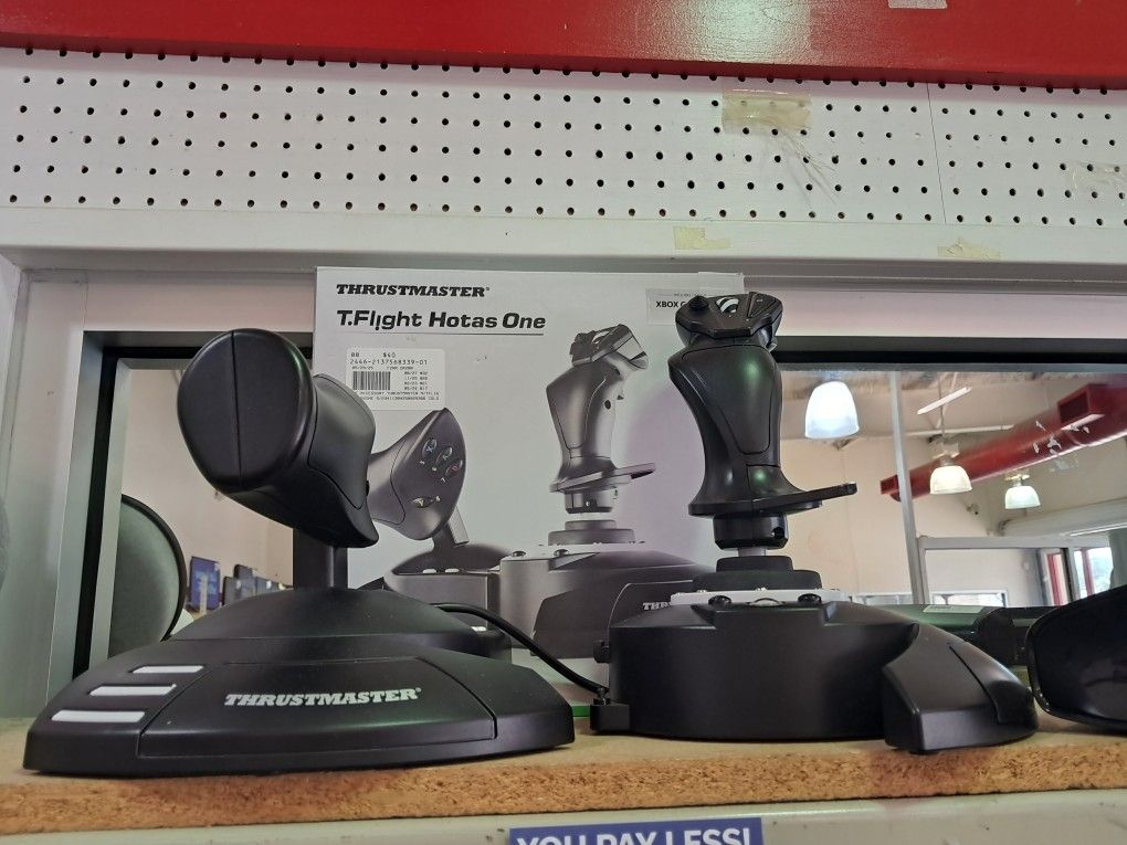 THRUSTMASTER