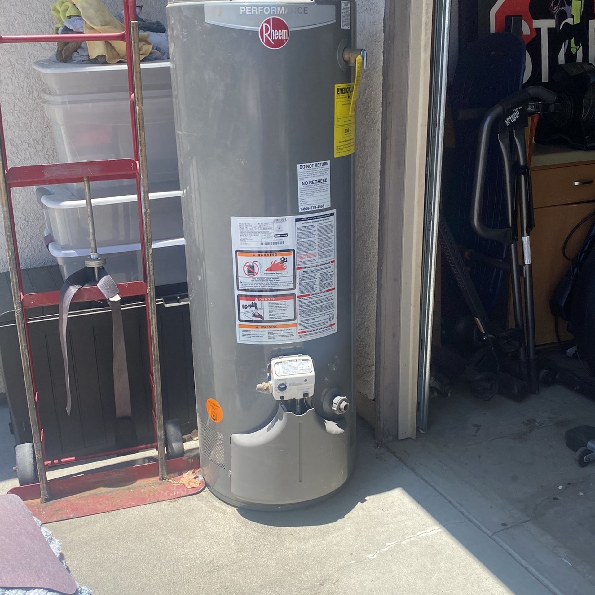 Gas RHEEM Water Heater