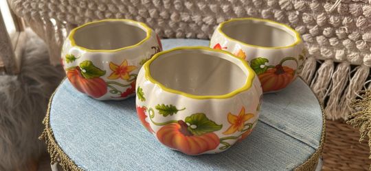 Set of 3 Ceramic Pumpkin Bowls