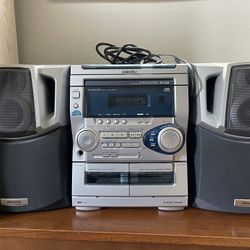 Aiwa CX NAJ20 CD /RADIO/CASSETTE PLAYER 