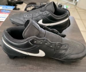Nike Men Cleats Size 8