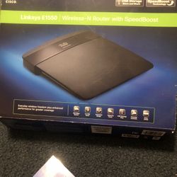 Like New Linksys Cisco E1550 Wireless -N  Router with speed boost