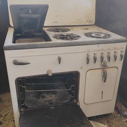 Antique Gas Stove And Oven 
