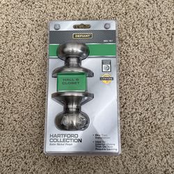 Defiant Hall and Closet Door Knob (no key) 