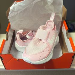 Nike Running Shoes Girls Brand New!!