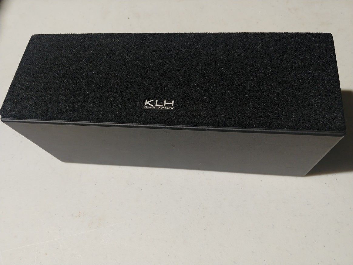 KLH Audio Systems Surround Sound Speaker Model#943PL Black 8 ohms video shielded