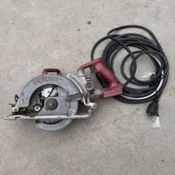 Power Saw Runs but Needs Fix – Priced to Move