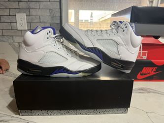 DS AIR JORDAN 5 - DARK CONCORD SZ 9.5