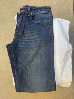 Brand New Men’s Aeropostale Straight Jeans Size 30X34 & Size 32X34