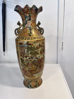 vintage asian hand painted vase 24”