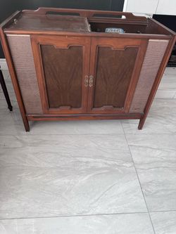 Vintage Mid-Century Console Stereo Cabinet