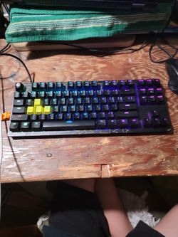 Razer huntsman v2 tenkeyless esl edition