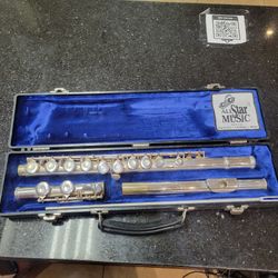 Gemeinhardt 2SP Flute IN ALL STAR MUSIC CASE JAR