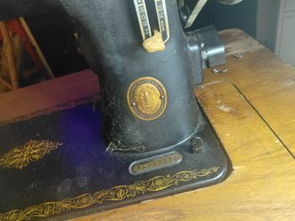 1949 Singer Sewing Machine And Table