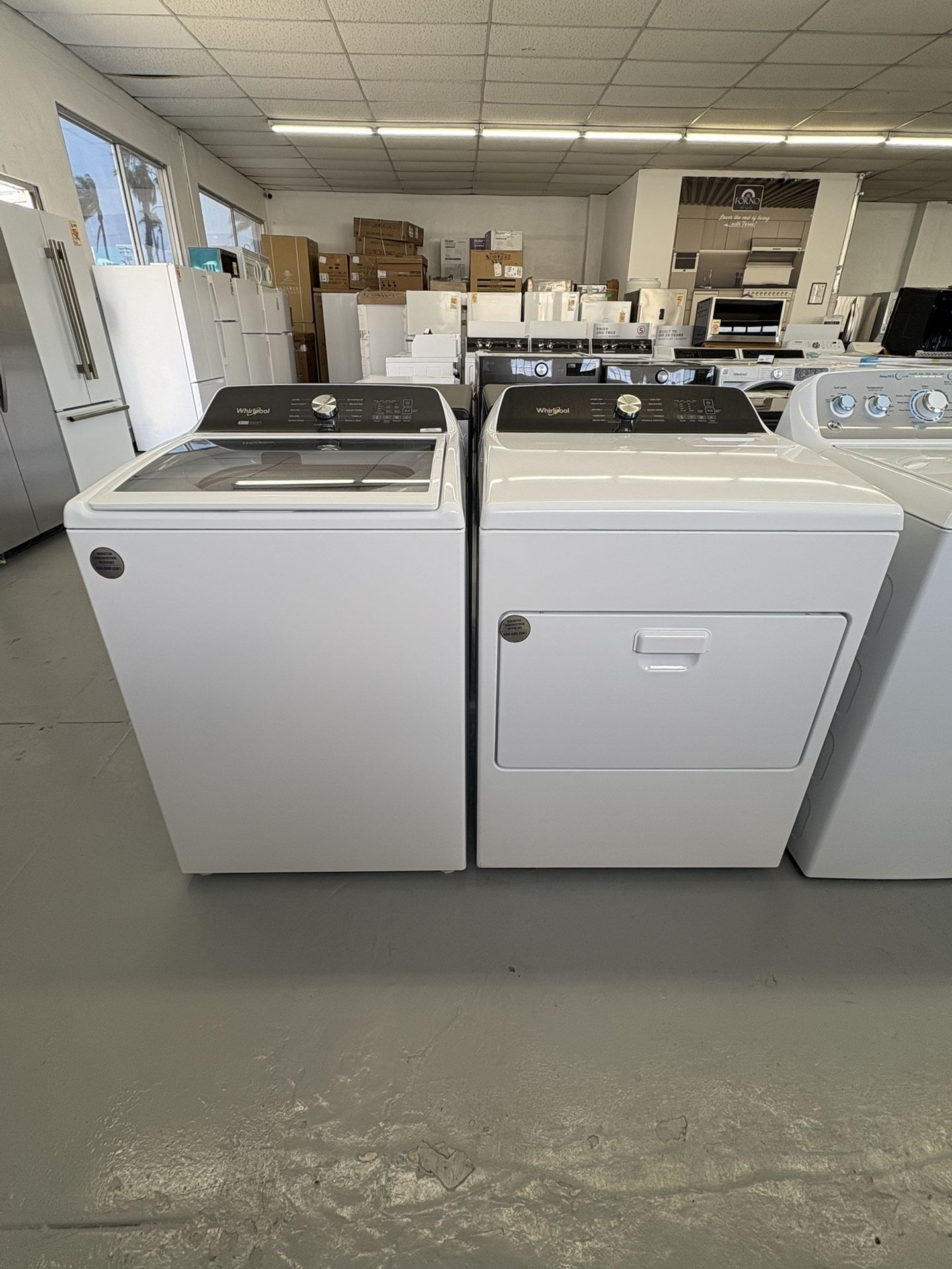 Whirlpool Set Washer 2 in 1 Removable Agitator 4.8 Cu Ft And Dryer Electric