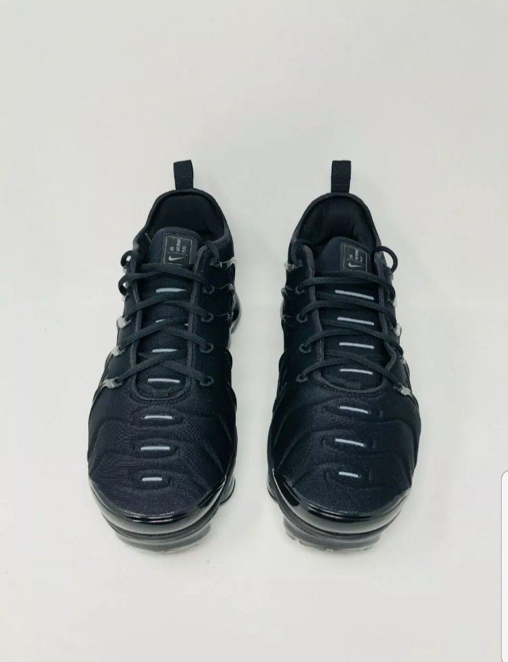Nike Air Vapormax Plus Triple Black  Men's Size 11 (924453-004)
