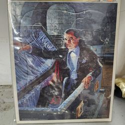 Golden Vintage Dracula Frame Tray Puzzle sealed