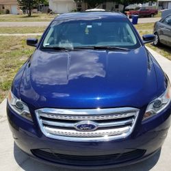 2011 Ford Taurus SEL