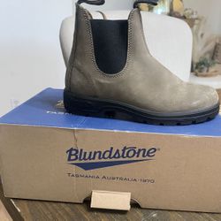 Blunstone Boots Size 7.5 New 