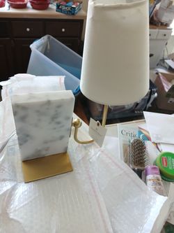 NWT Shelf Lamp Marble Brass $50 Value