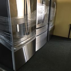 Brand New Fridge Stainless Steel French Door $699. Scratch and dent