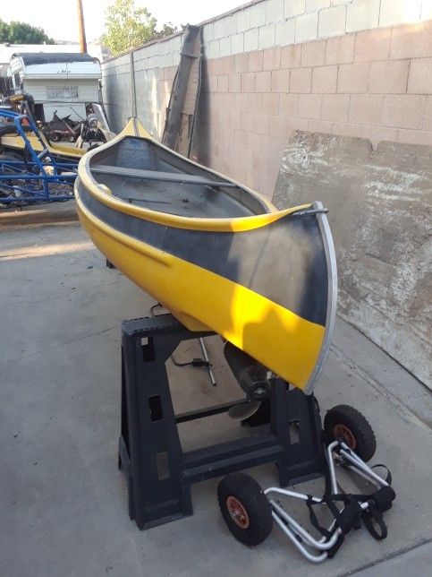 canoe Dolphin Princess electric canoe