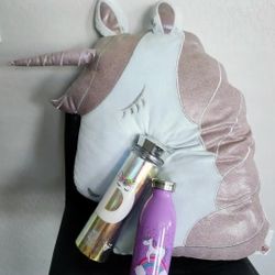 ✅️ Girls Purple Unicorn Pillow & 2pc Water Bottles• Good Condition• $12firm