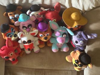 five nights at freddy’s lot of 12 plush