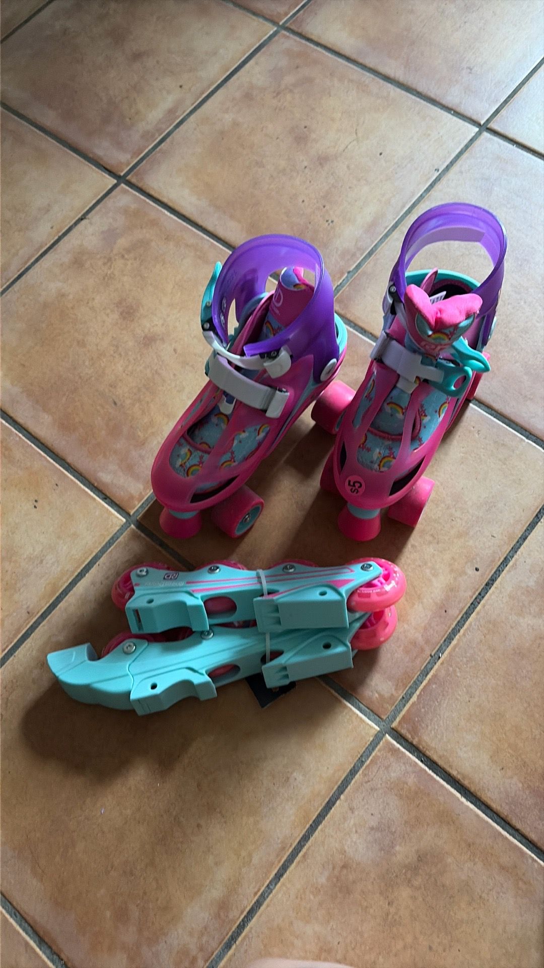 Little girl skates