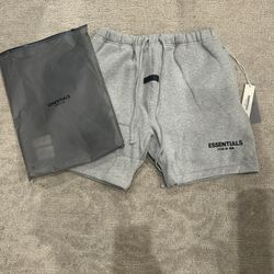 Essential Shorts 