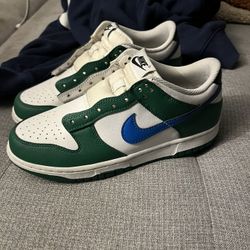 Nike Dunks