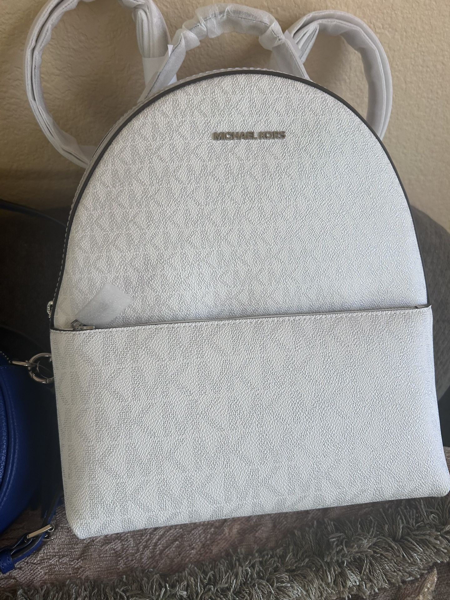 New Michael Kors Backpack And Wristlet Set