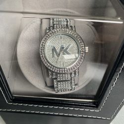 MK Watch 