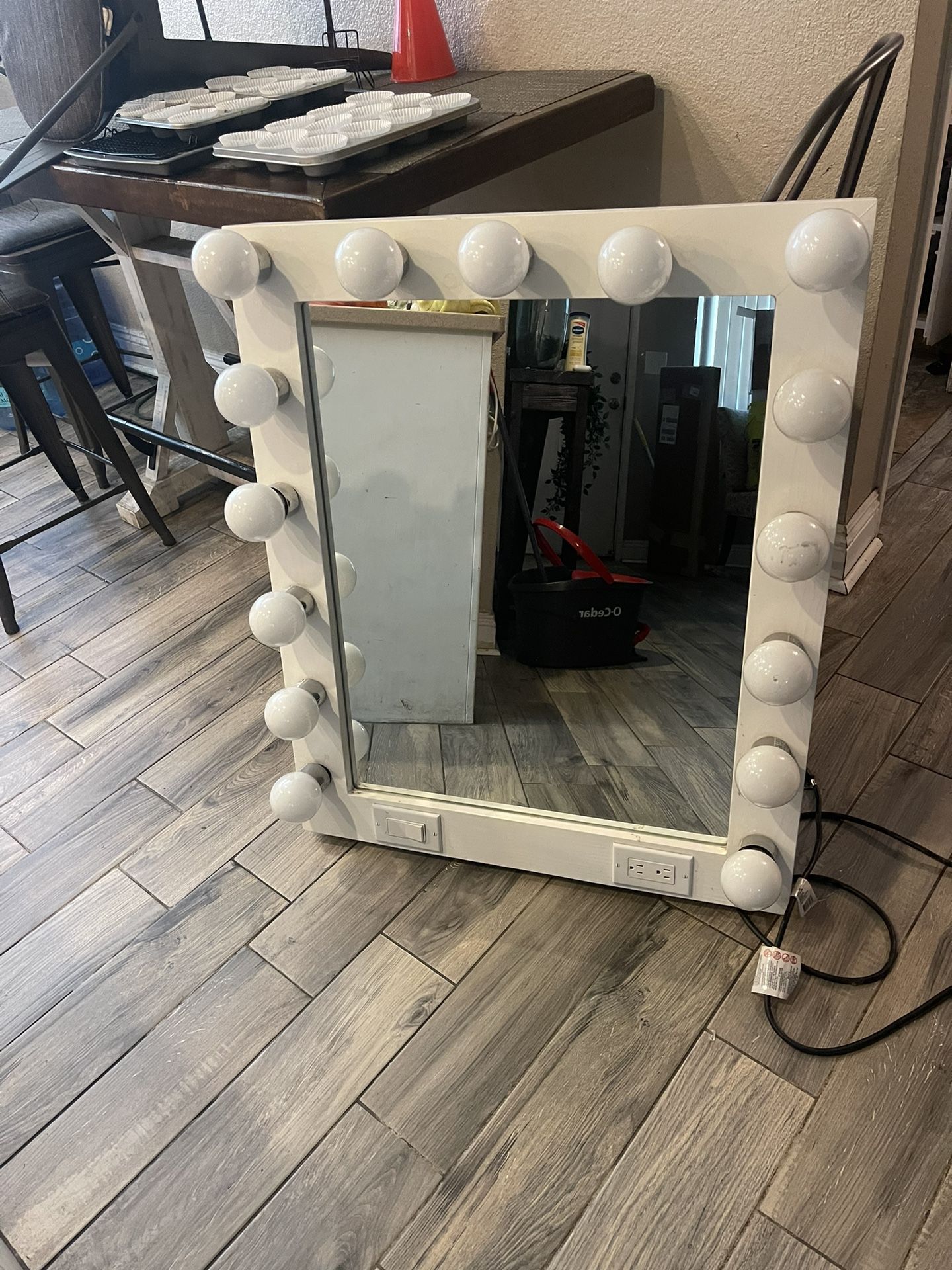 Vanity Mirror 