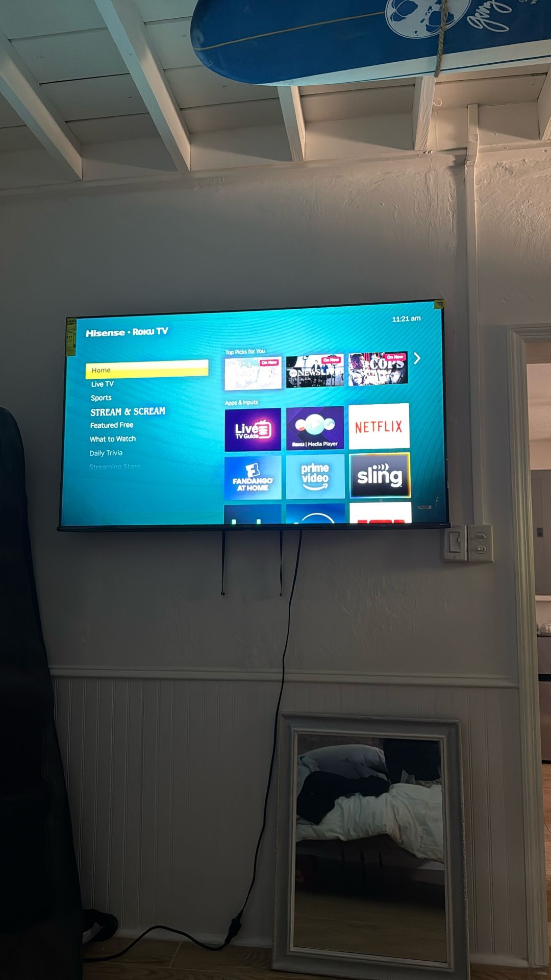 58 inch hisense roku tv new
