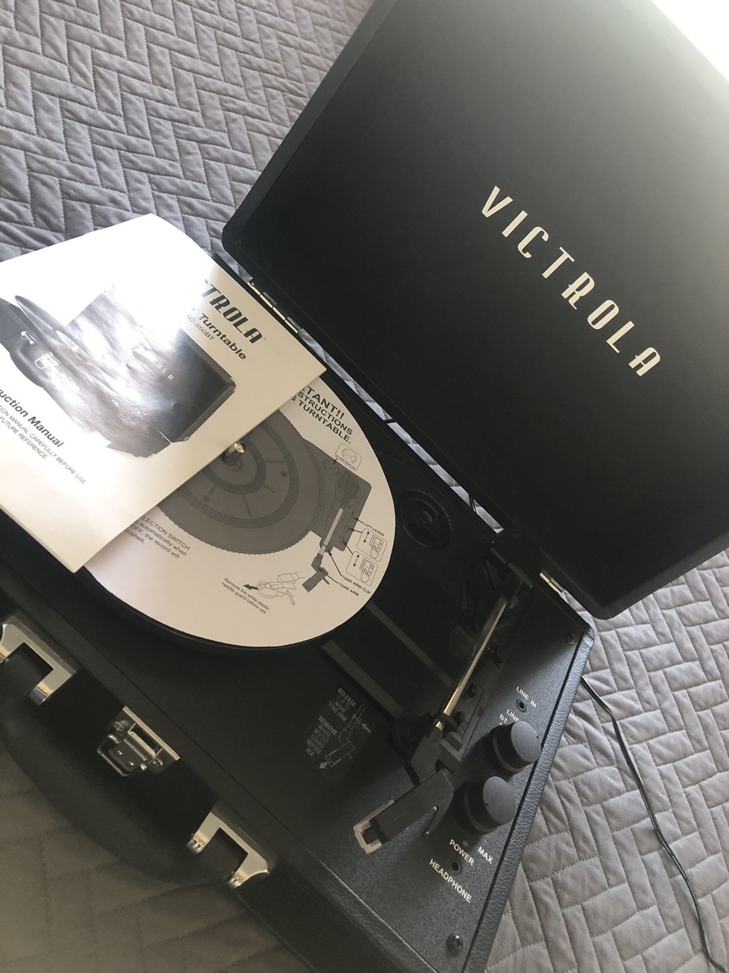 Victrola record player