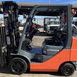 For Sale Toyota 8FGCU25 (2019) Lo Forklift!!
