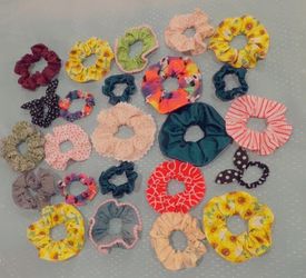 Scrunchies 3x5$