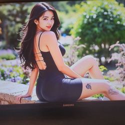 SAMSUNG 32 Inch. Monitor/TV