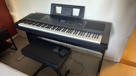 Yamaha DGX-660 Portable Grand Piano