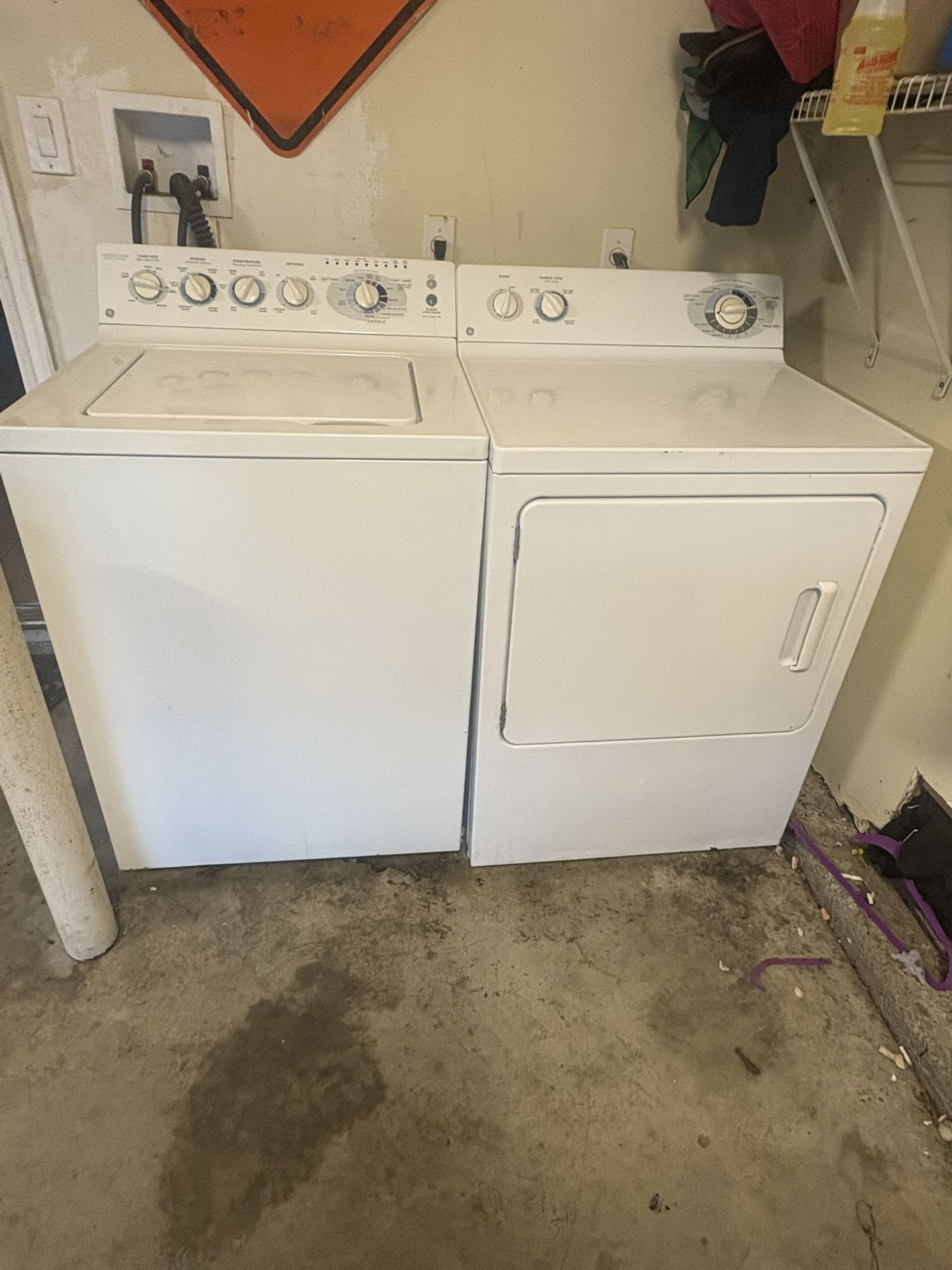 G&E Electric Washer and Dryer 