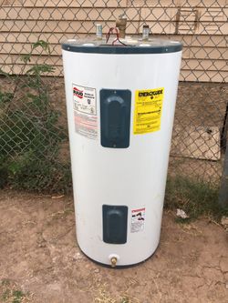 Electric water heater- boiler electrico (50 gal)