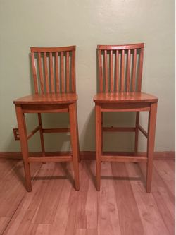 Set of 2 Wooden Mission Style Bar Stools