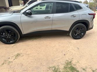 2024 Chevy trax activ LOW MILES!!!!