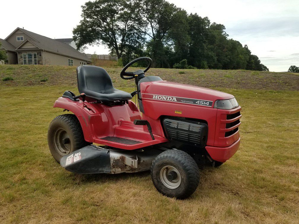 Honda 4514 riding mower tractor
