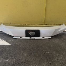 2016-2022 LEXUS RX350 TAILGATE CENTER GARNISH 