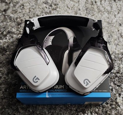 Logitech G933 Wireless Headset