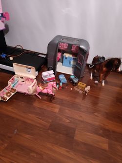 Horse Toy Playset with Trailers and Accessories