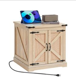 Farmhouse End table